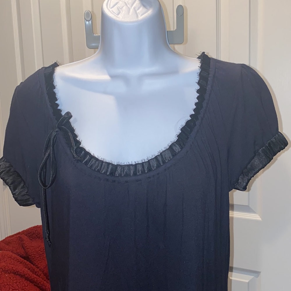 Women's Navy BCBGeneration short sleeved blouse , top, shirt, sz medium